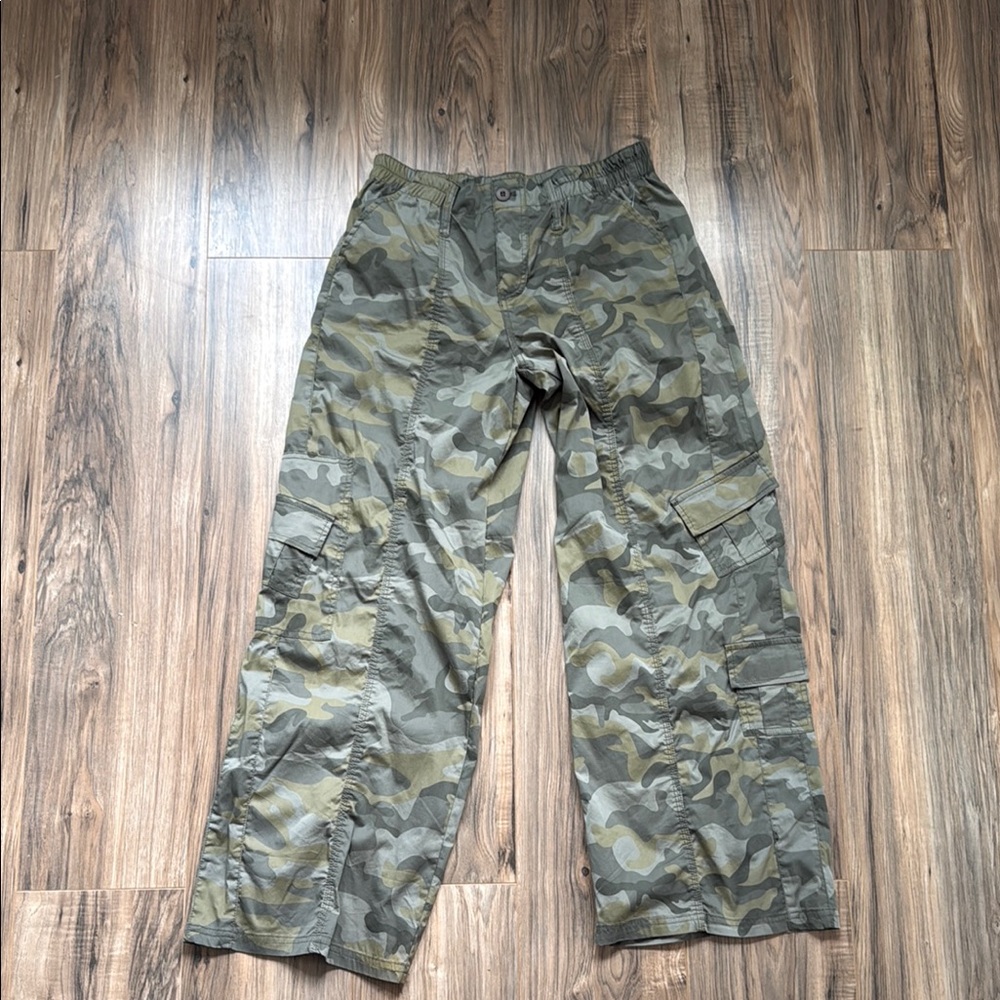 Stylish Camouflage Wide Leg Pants